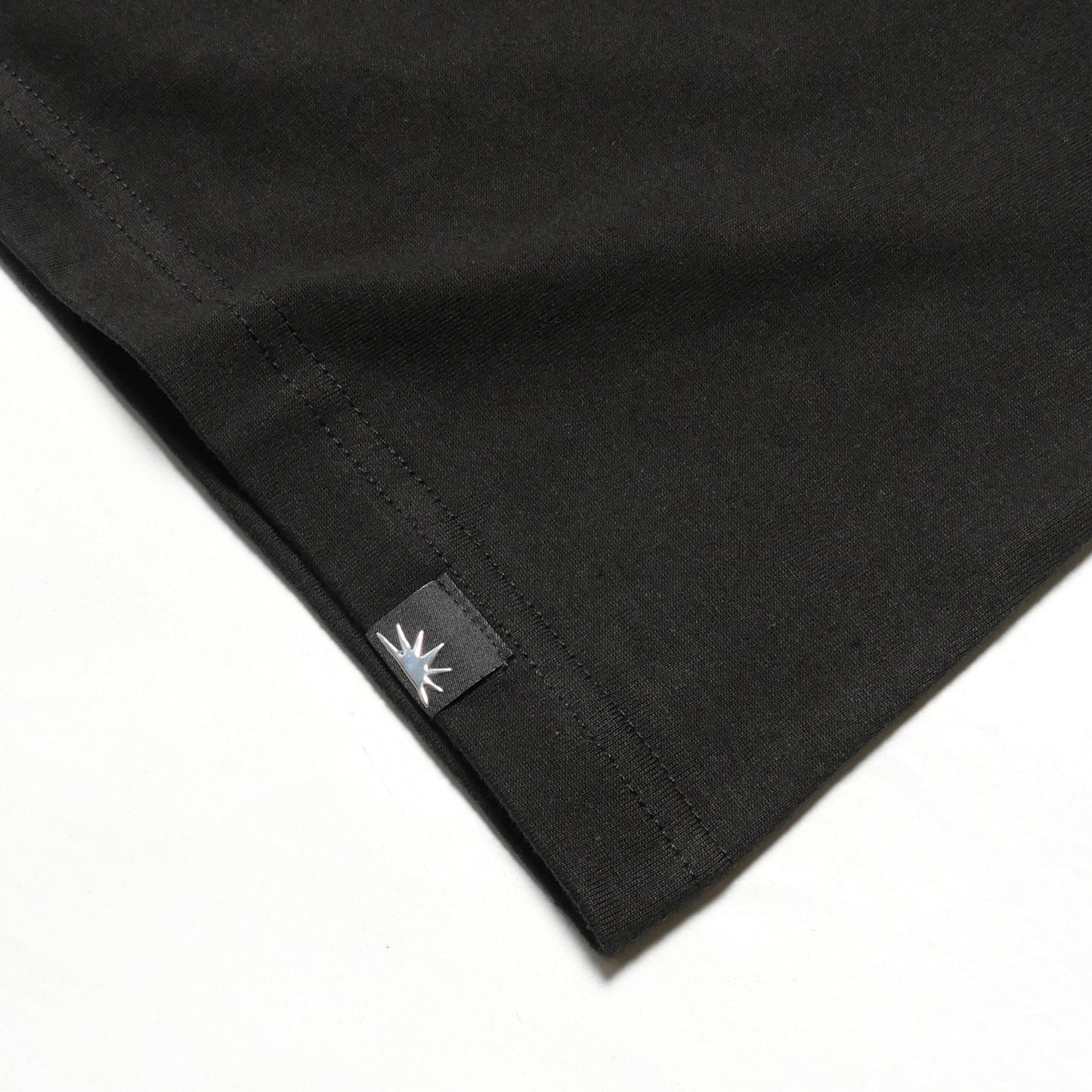 LEOPARD LOGO LS TEE -BLACK-