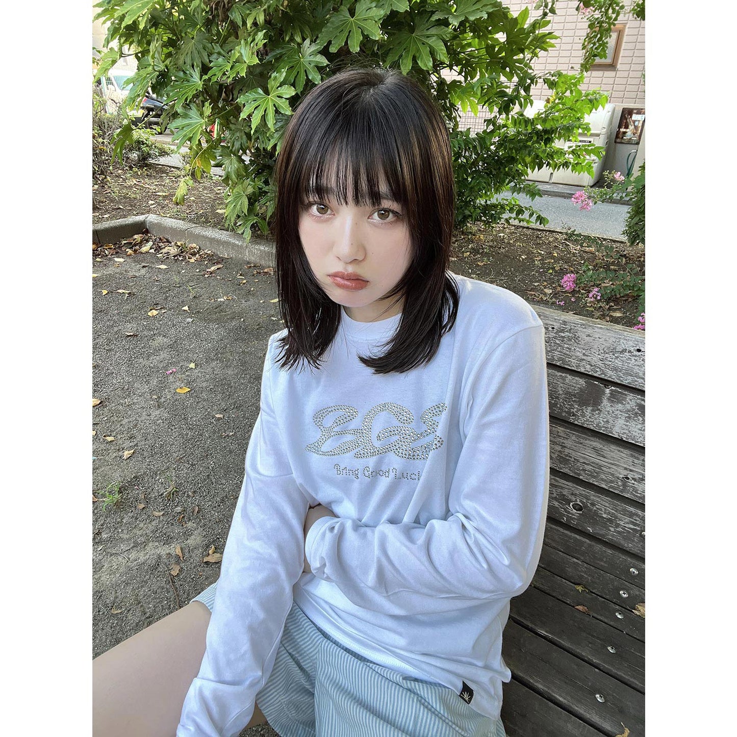 RHINESTONE LOGO LS TEE -WHITE-