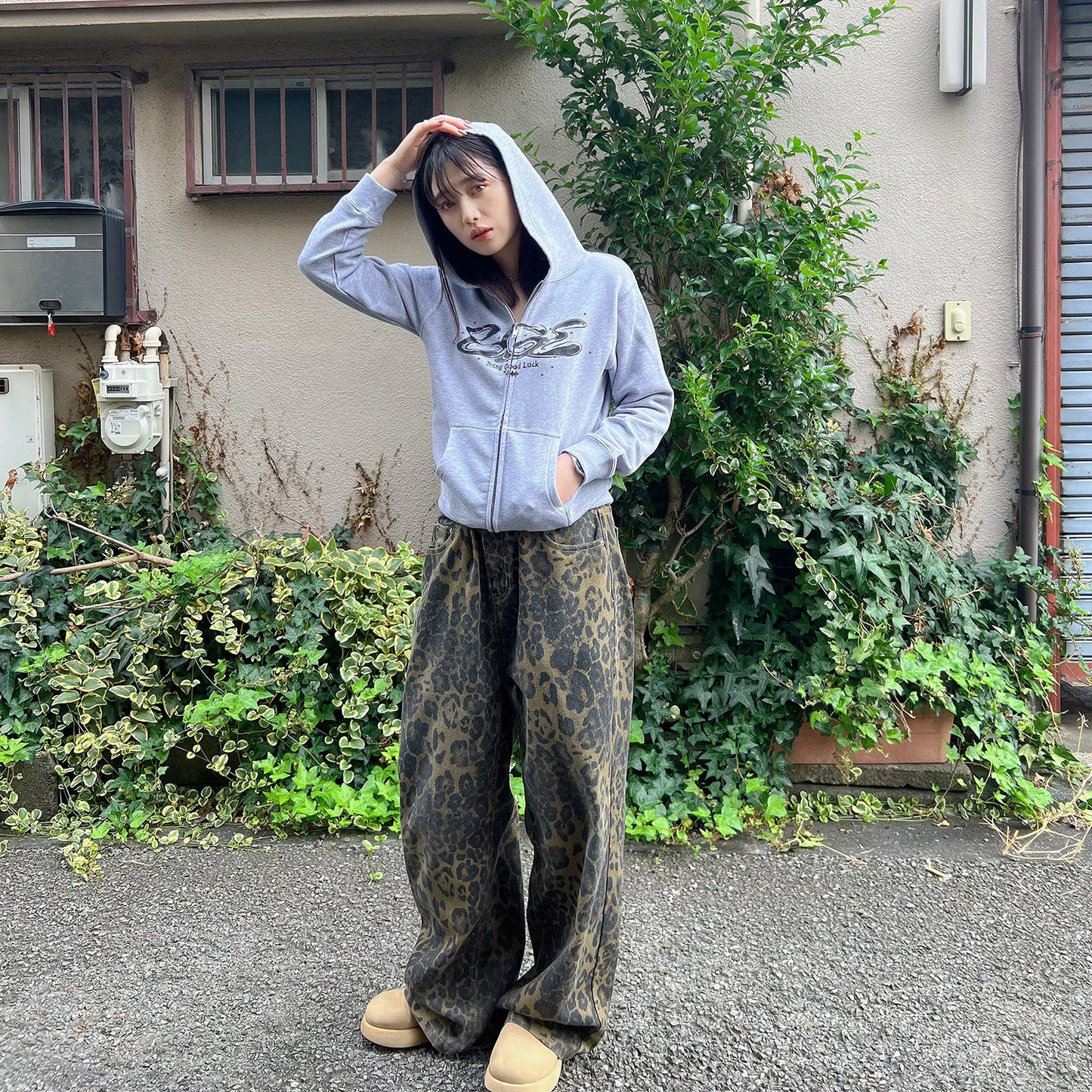 CRACK LOGO ZIP PARKA -GREY-