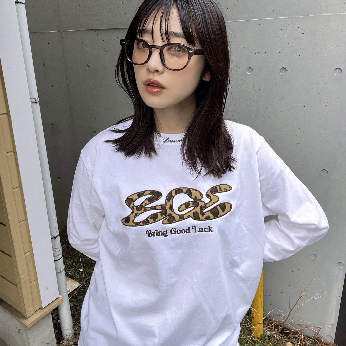 LEOPARD LOGO LS TEE -WHITE-