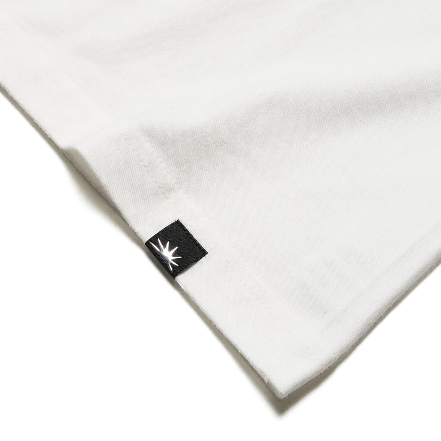 LEOPARD LOGO LS TEE -WHITE-