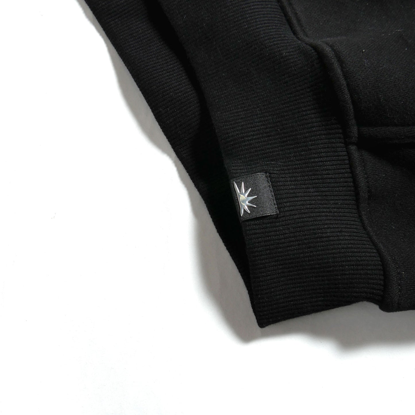 METALLIC LOGO ZIP PARKA -BLACK-