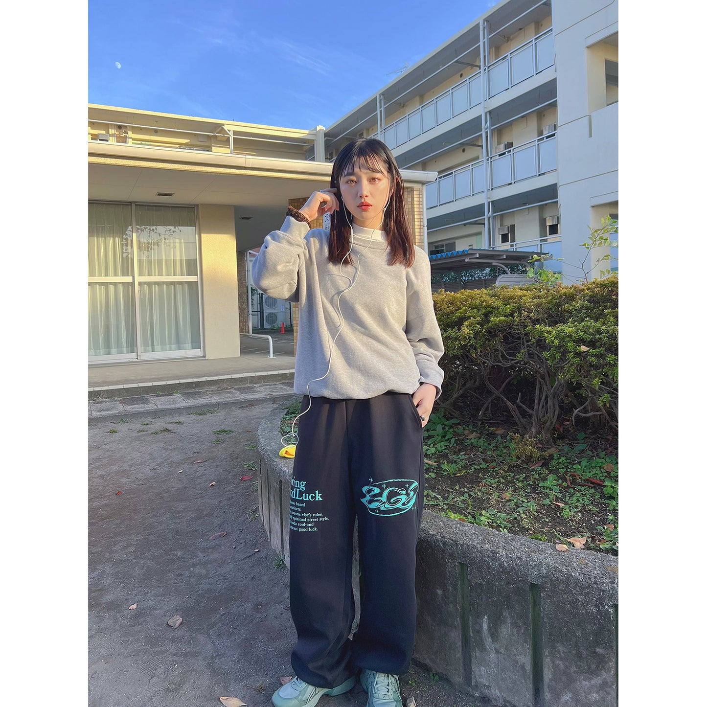 PRINT SWEAT PANTS -BLACK-