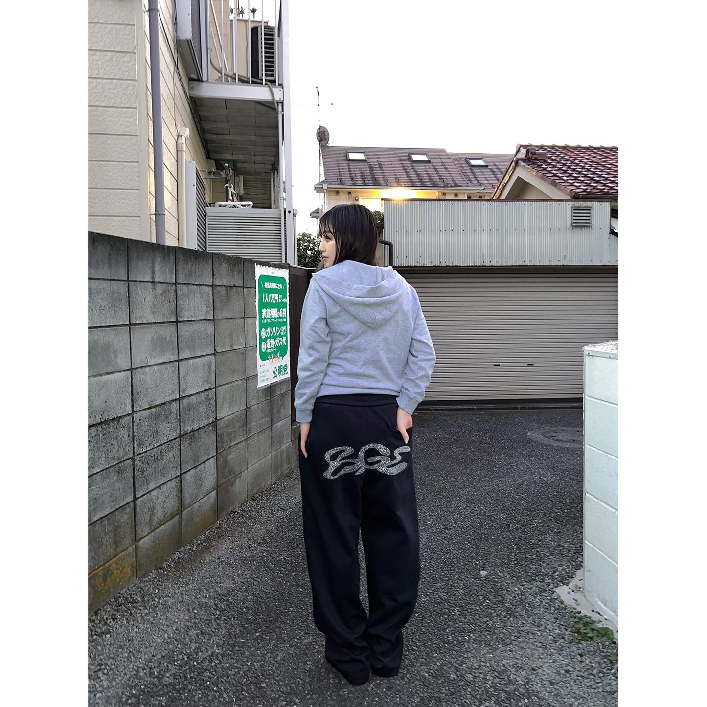 RHINESTONE SWEAT PANTS -BLACK-