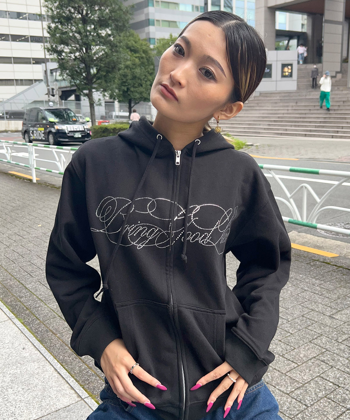 SCRIPT LOGO ZIP PARKA -BLACK-