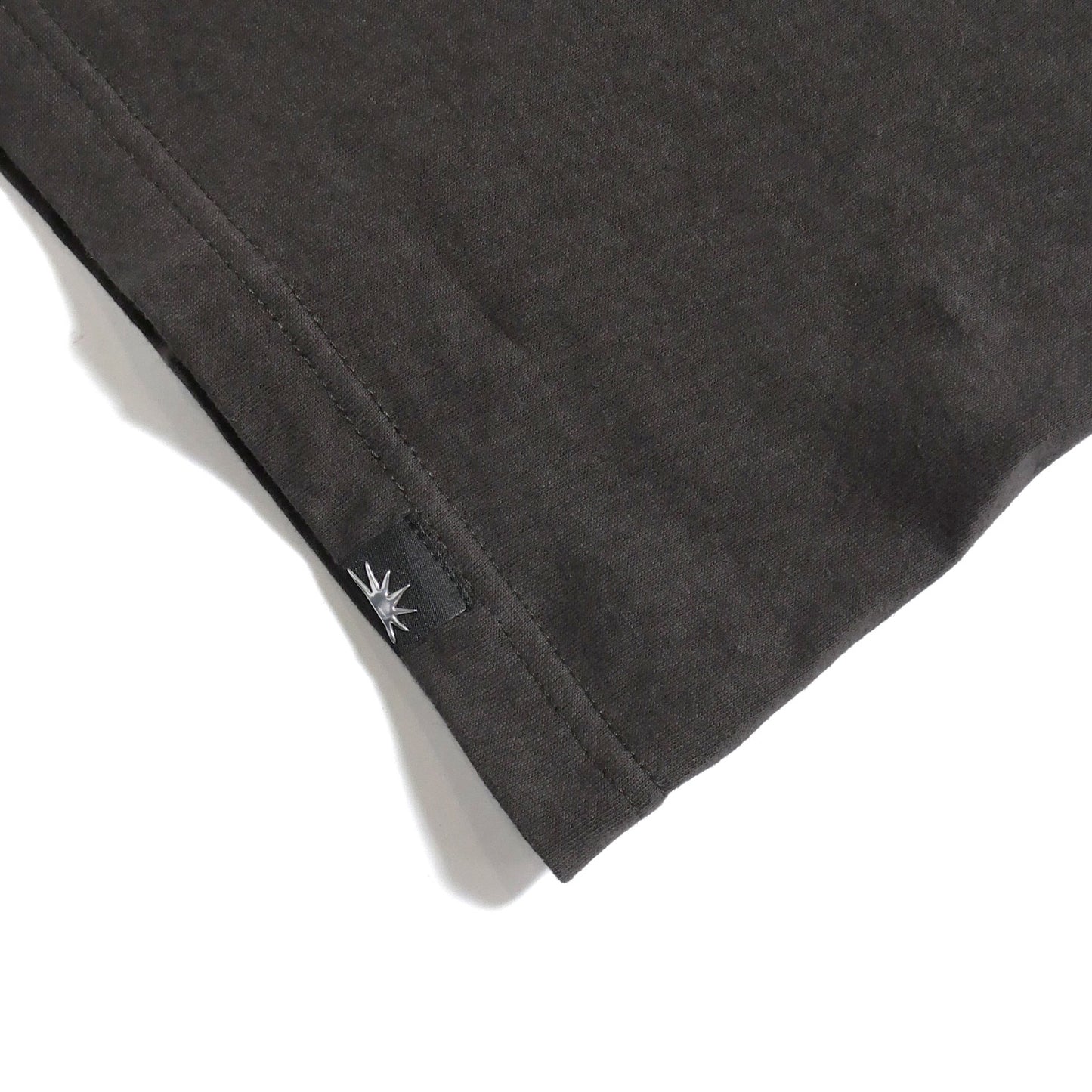 RAW EDGE LOGO TEE -CHARCOAL-