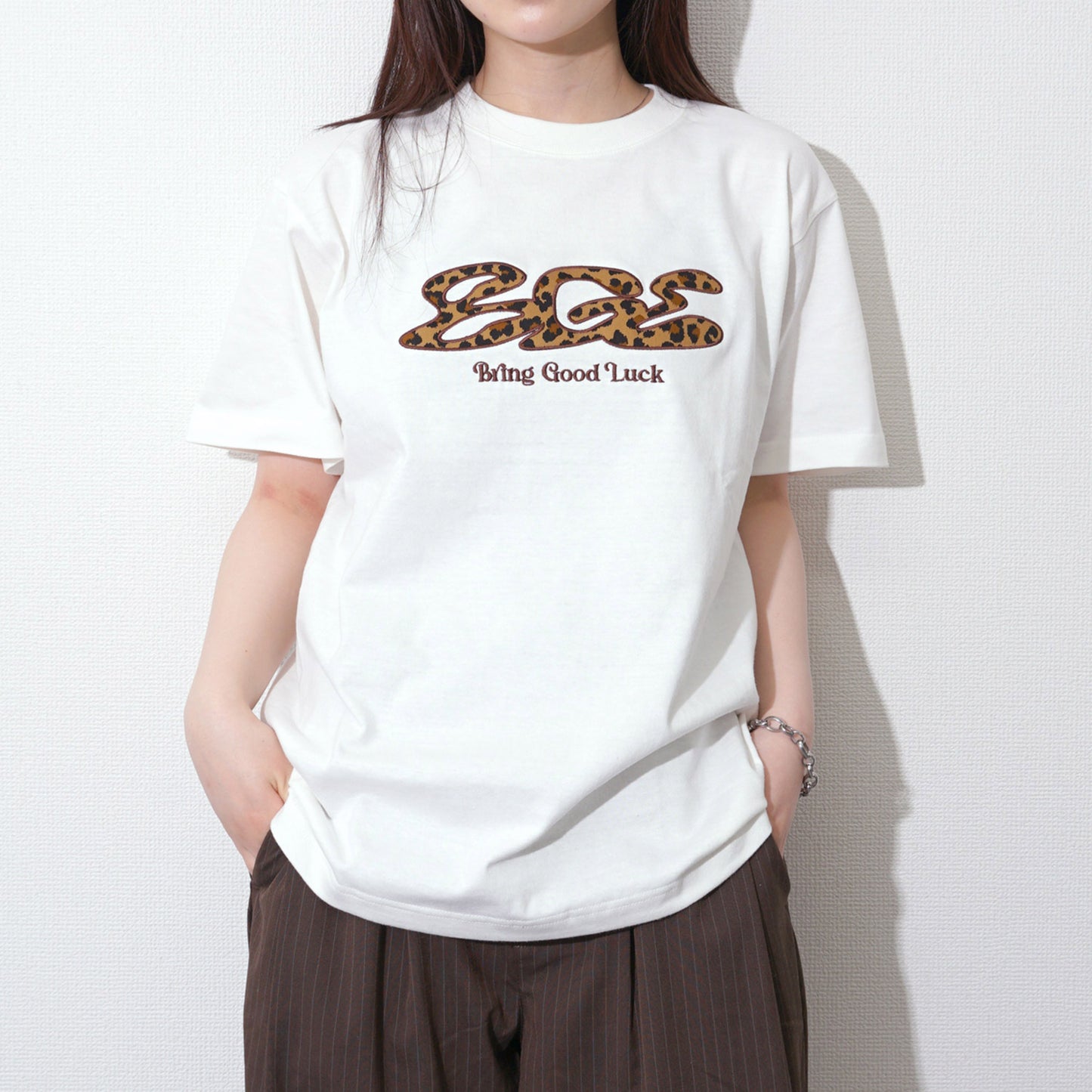 LEOPARD LOGO TEE -OFF WHITE-