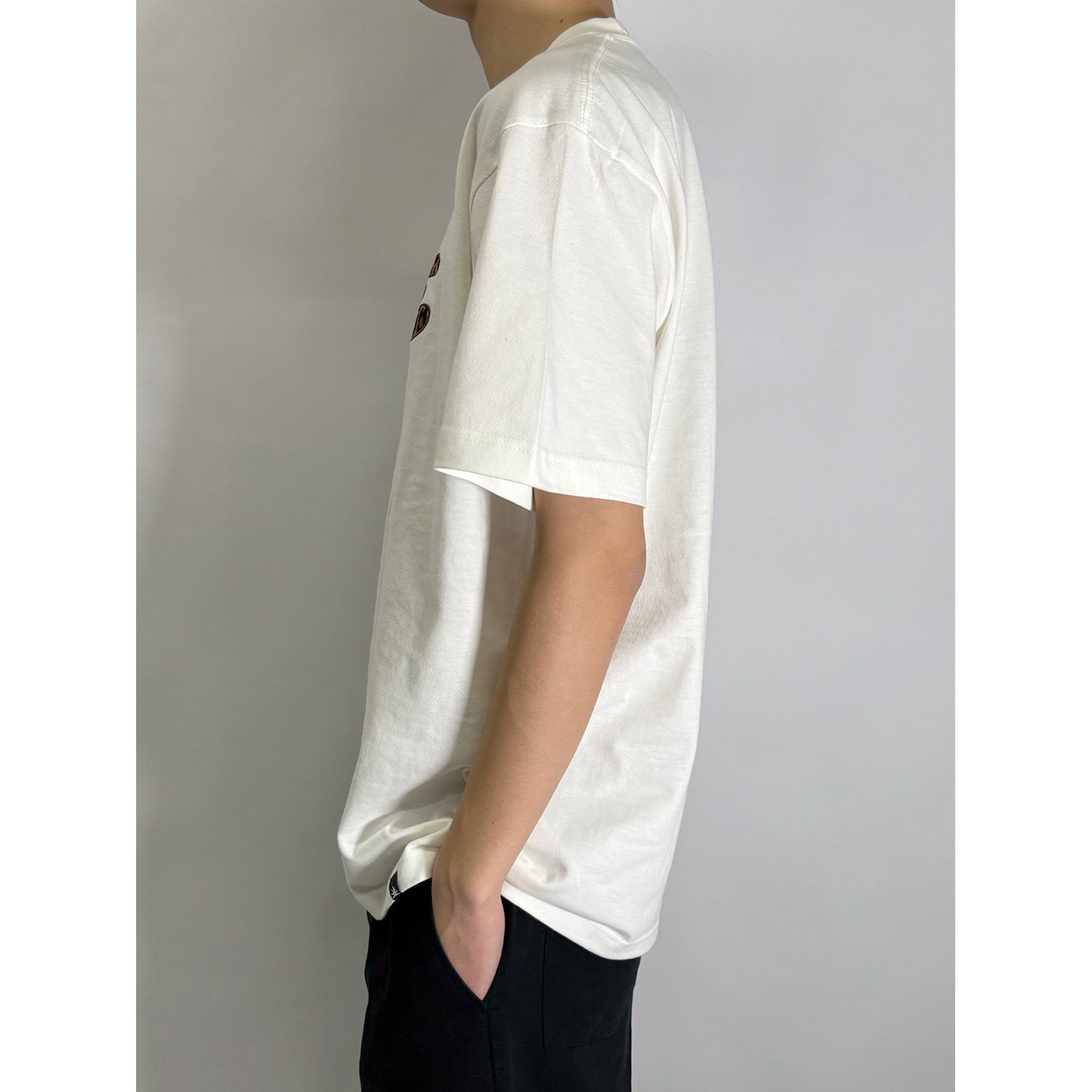LEOPARD LOGO TEE -OFF WHITE-