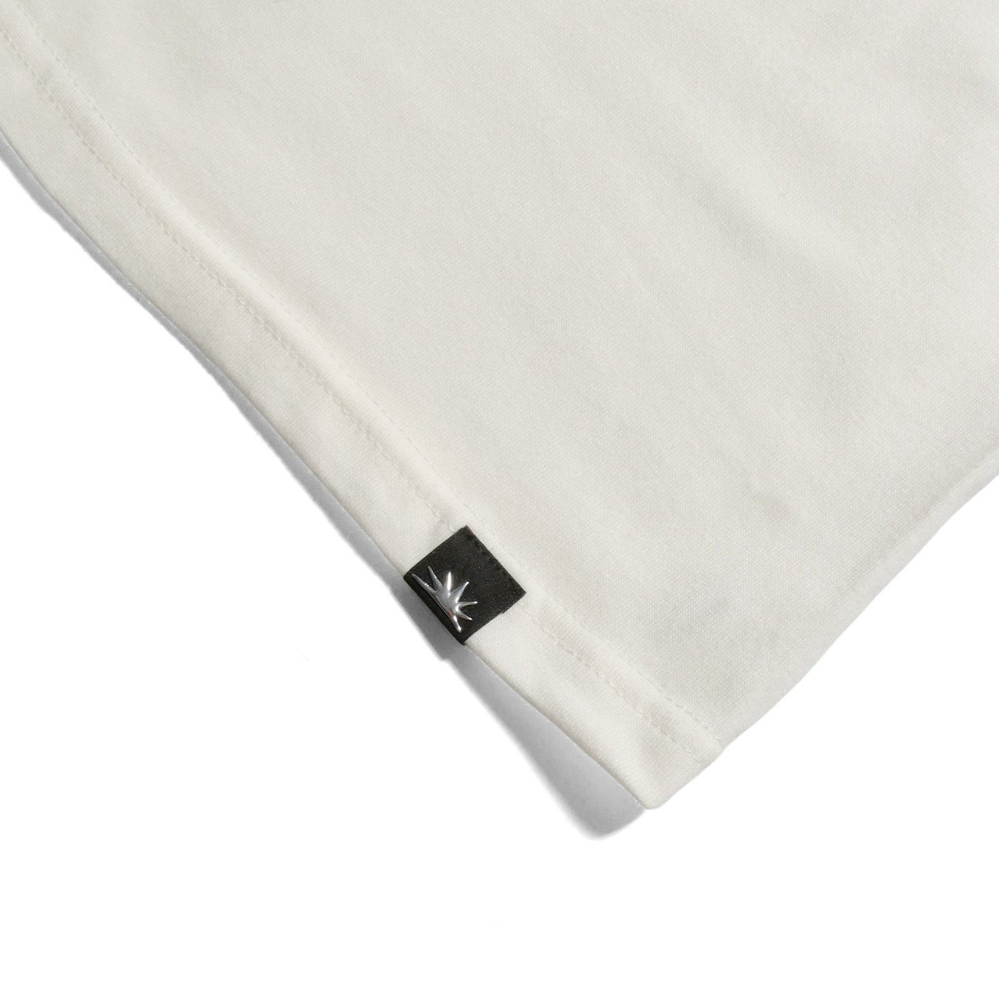 DOT LOGO TEE -WHITE-