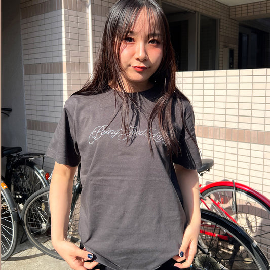 SCRIPT LOGO TEE -CHARCOAL-