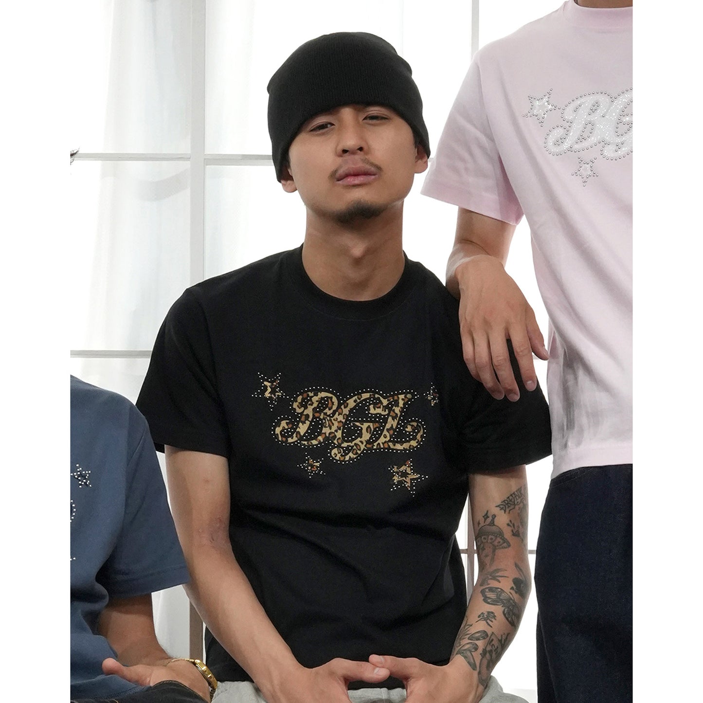 STAR LOGO TEE -BLACK-