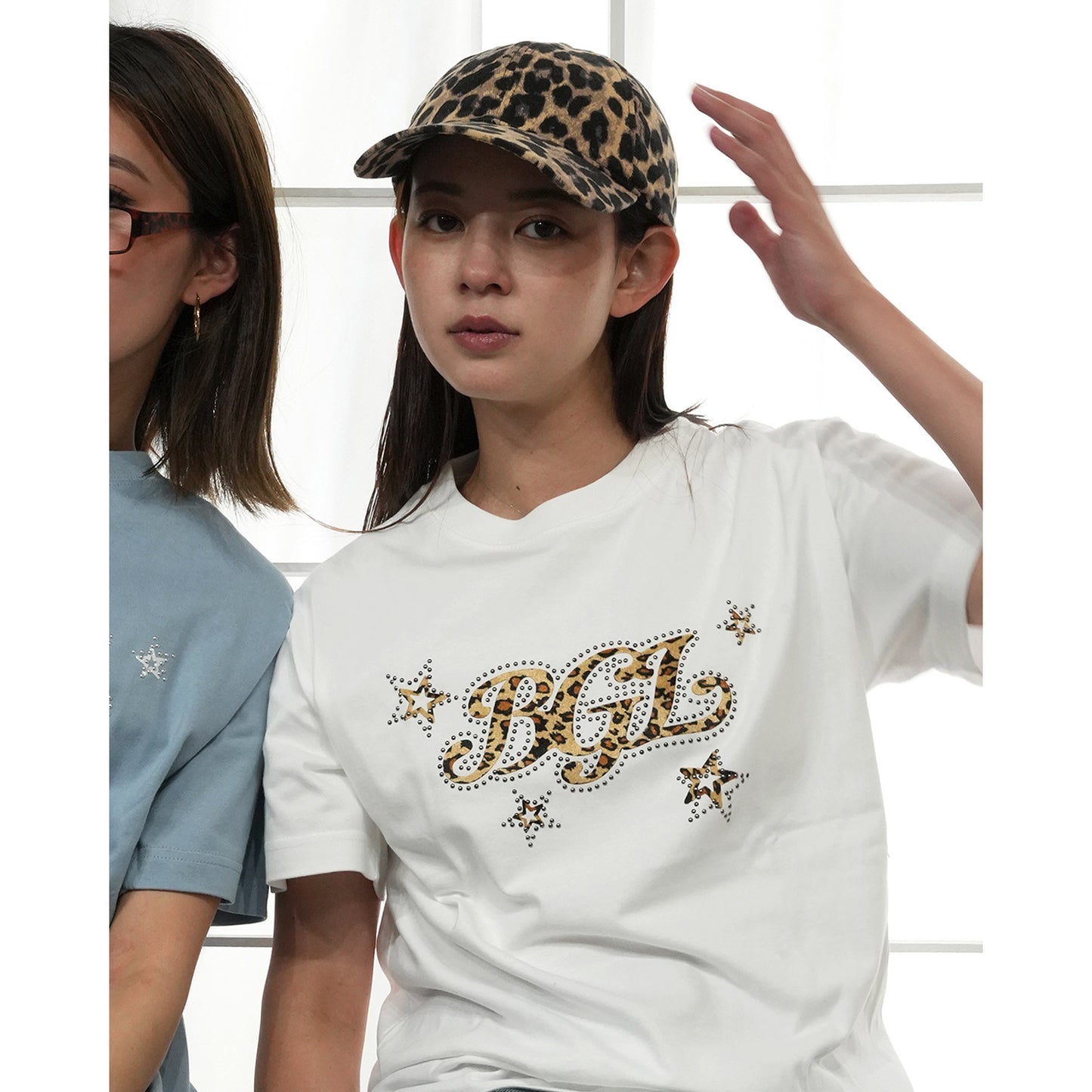 STAR LOGO TEE -WHITE-